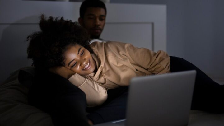 5 Easy Steps to Download Netflix Movies for Offline Enjoyment