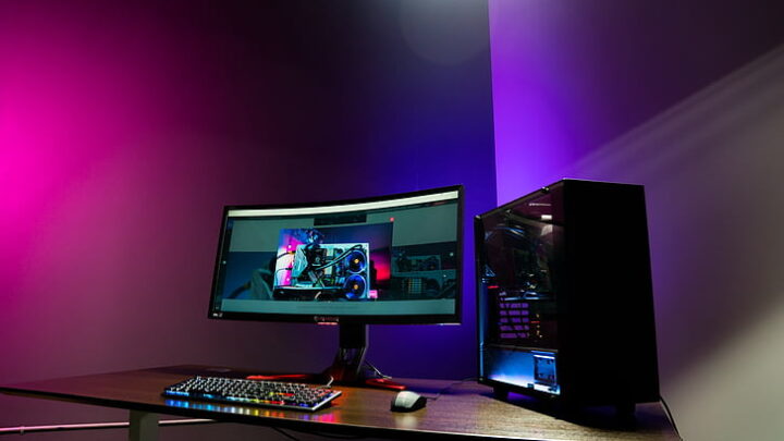 Best PC Build Under $1000 to Match the PS5 Pro – What You Need