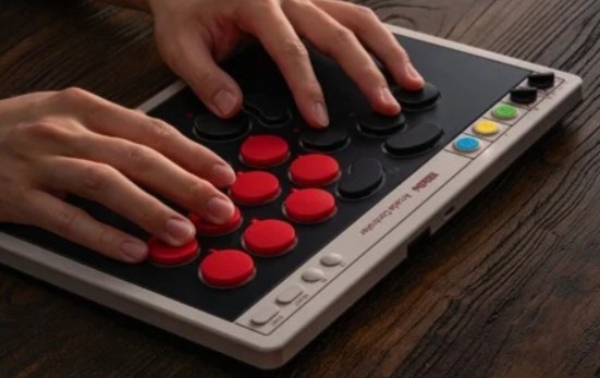 8BitDo’s New Switch Arcade Controller Is Flat, Fierce, and Finally Here 2 8bitdo controller