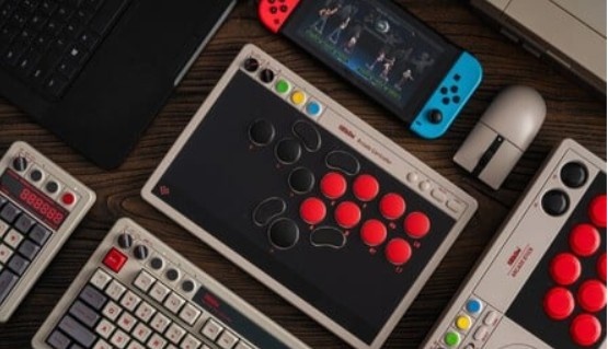 8BitDo’s New Switch Arcade Controller Is Flat, Fierce, and Finally Here 1 8bitdo switch controller